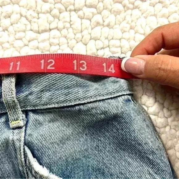 Vintage Lee 90’s Light Wash Super High Waist Bareback Tapered “Mom” Ankle Jeans - Picture 13 of 15